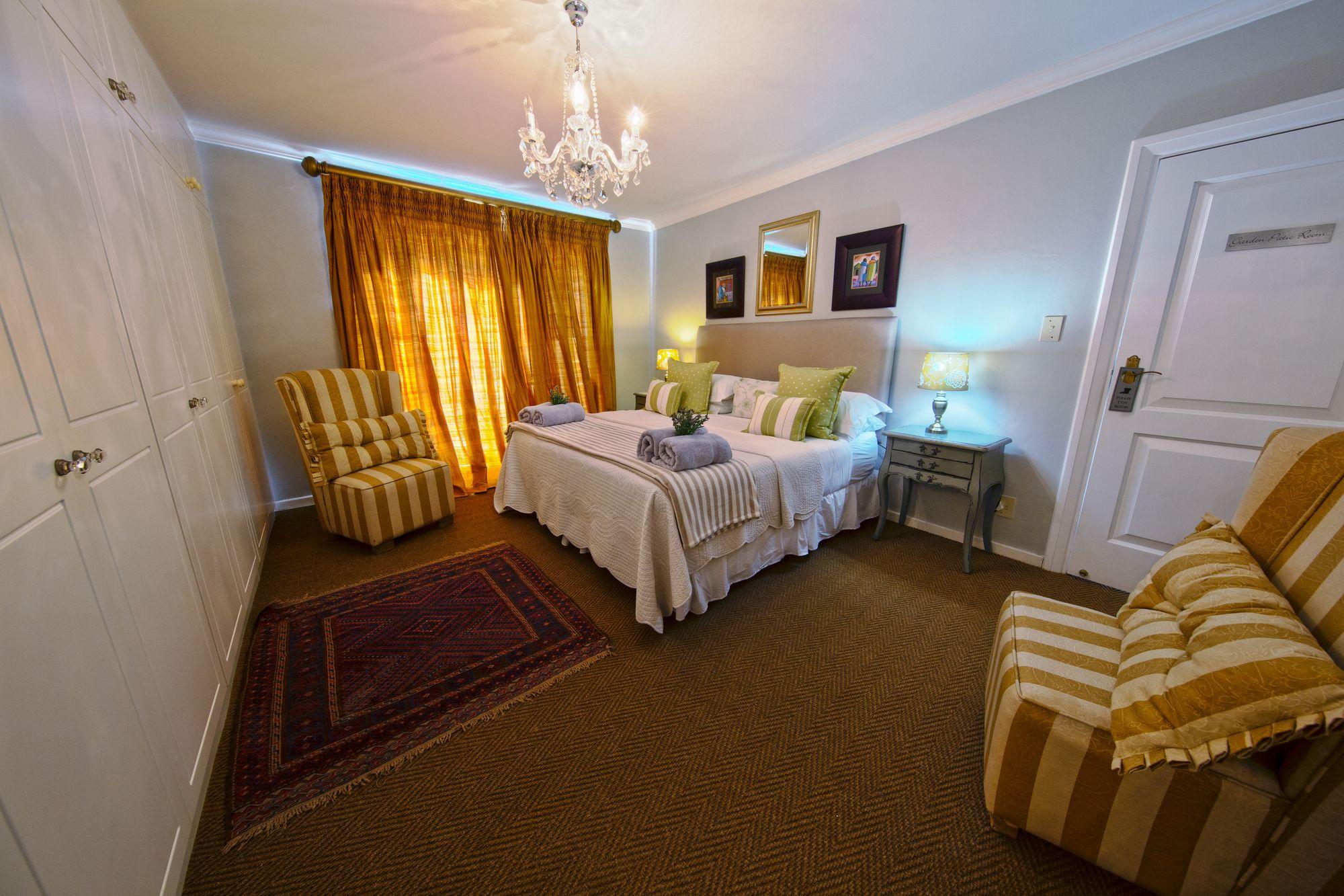 The Whale'S Tale Guesthouse Hermanus Exterior photo