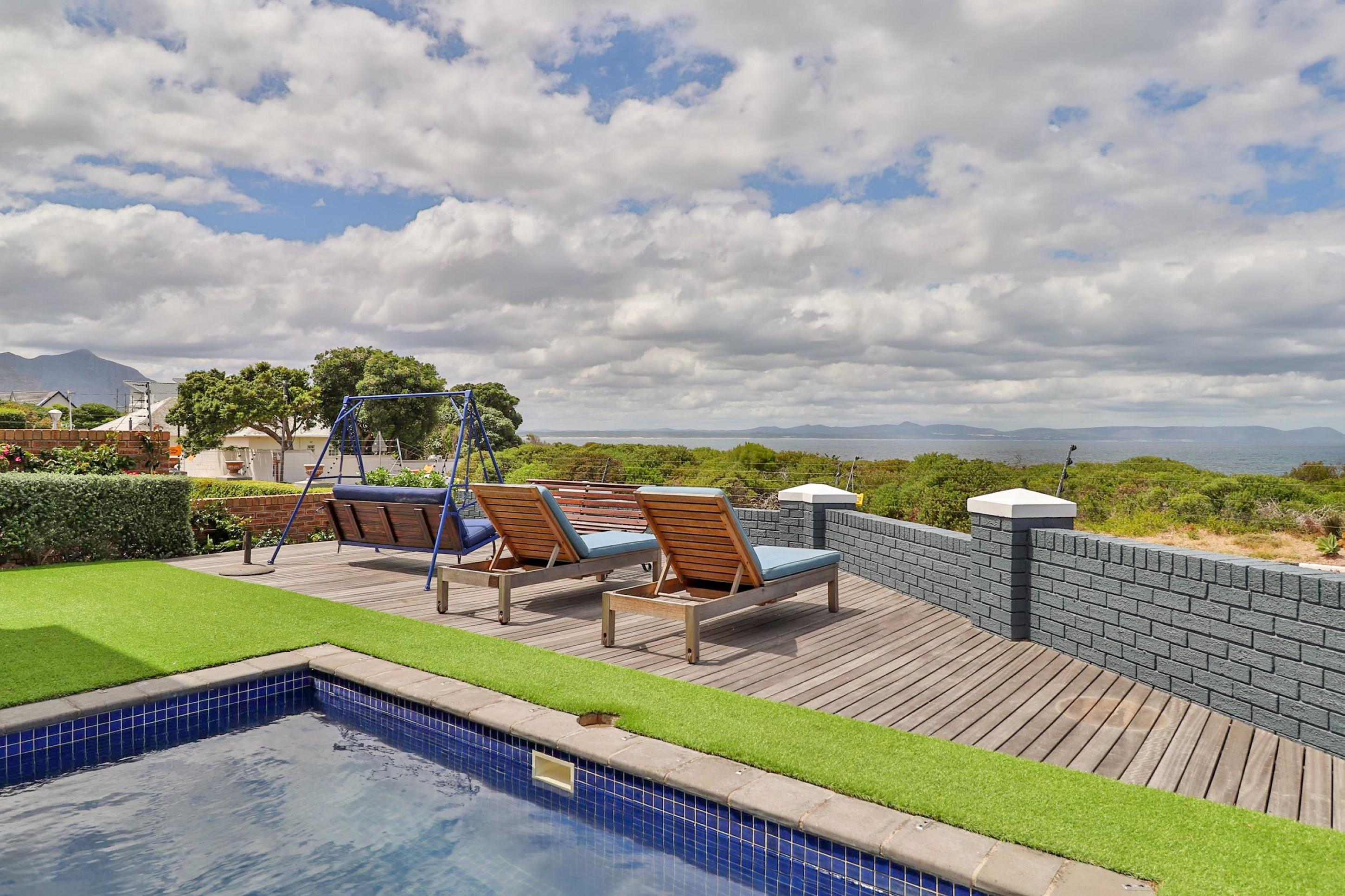 The Whale'S Tale Guesthouse Hermanus Exterior photo