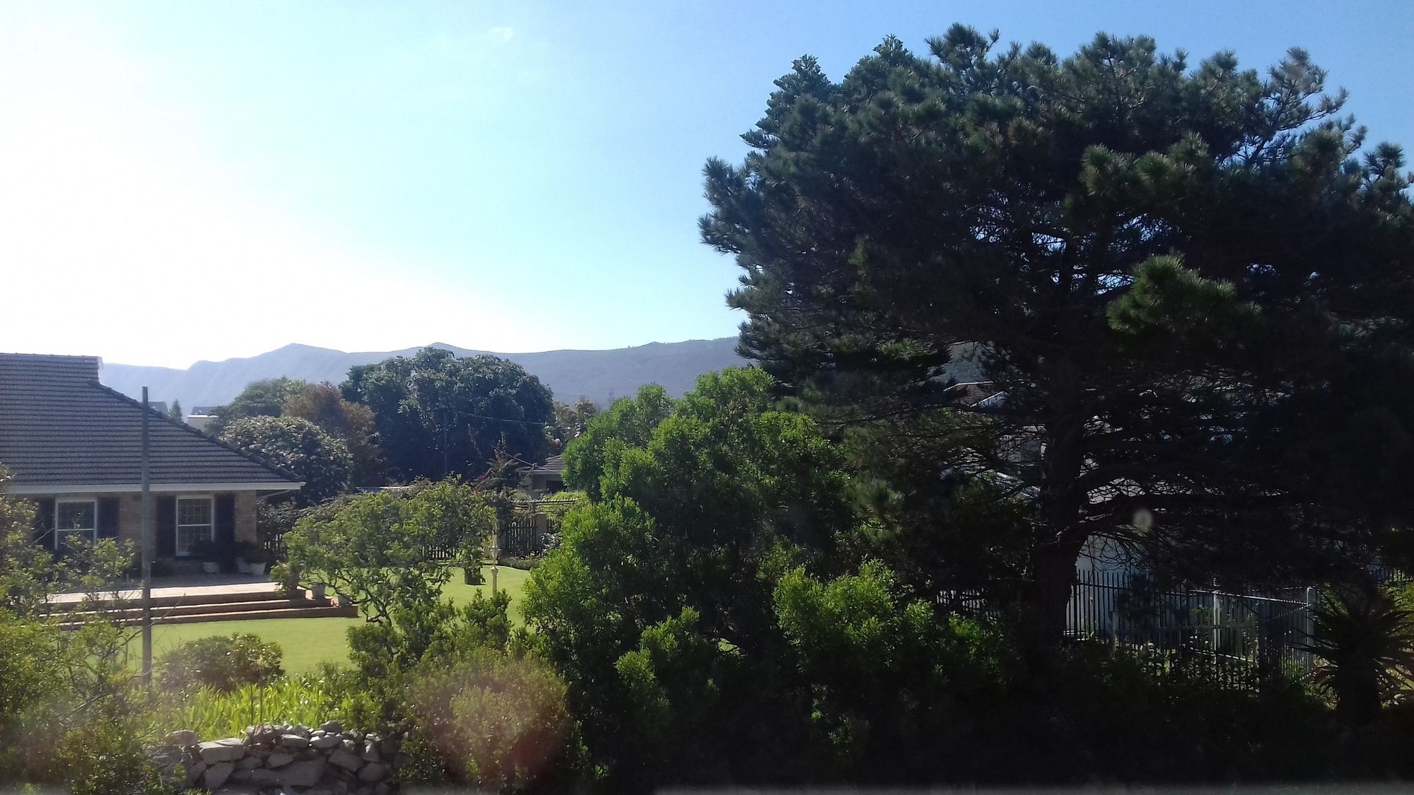 The Whale'S Tale Guesthouse Hermanus Exterior photo